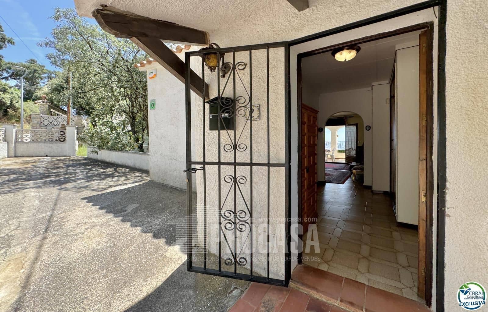 2 soverom Villa til salgs i El Mas Fumats med garasje - € 389 000 (Ref: 8416231)