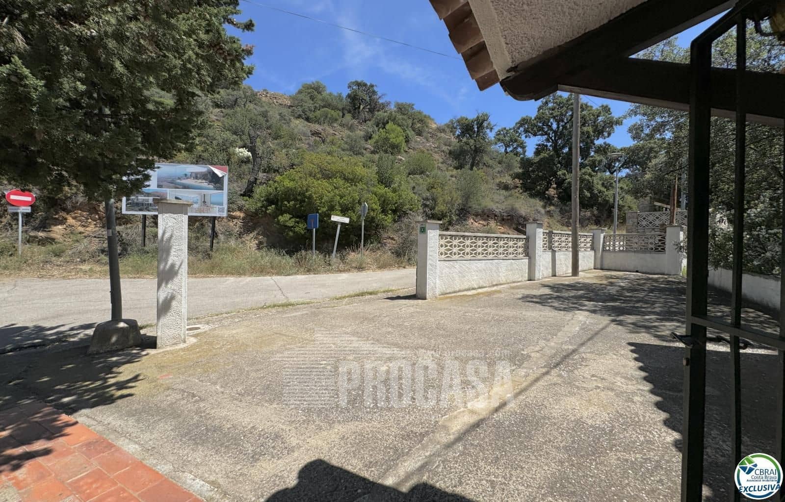 2 soverom Villa til salgs i El Mas Fumats med garasje - € 389 000 (Ref: 8416231)