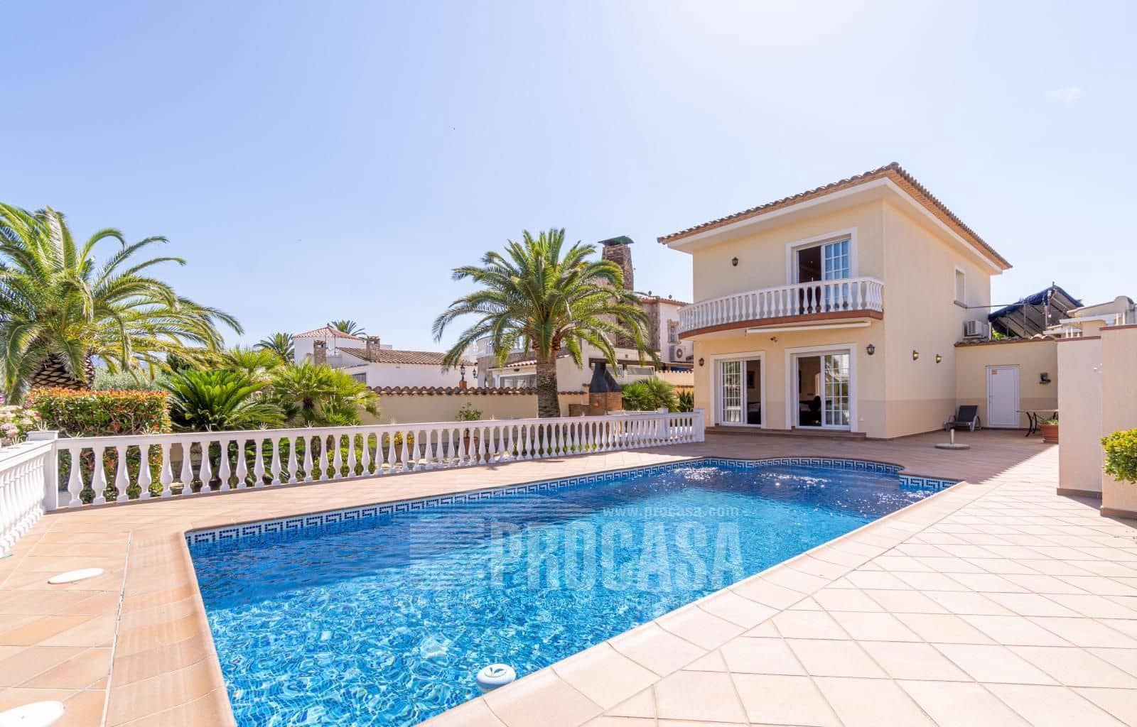 3 Zimmer Villa zu verkaufen in Empuriabrava mit Pool Garage - 1.199.000 € (Ref: 8423695)