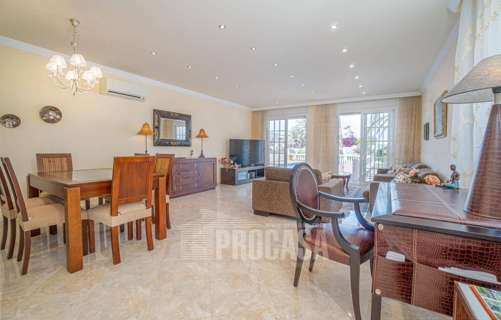 3 Zimmer Villa zu verkaufen in Empuriabrava mit Pool Garage - 1.199.000 € (Ref: 8423695)