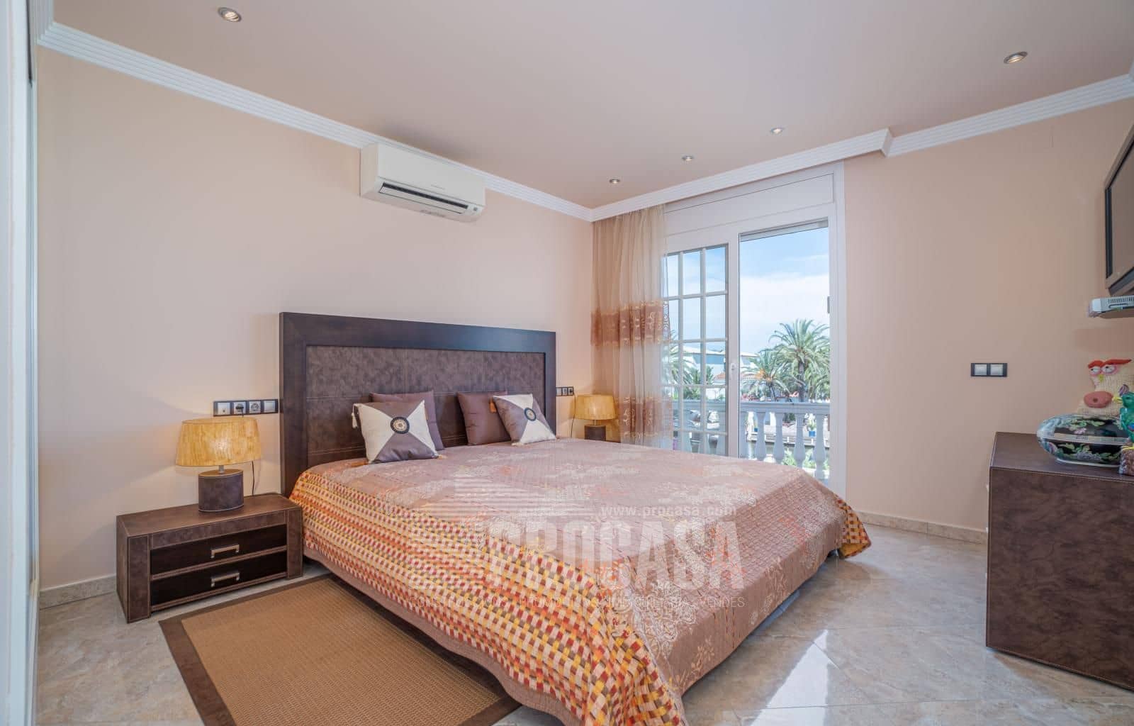 3 Zimmer Villa zu verkaufen in Empuriabrava mit Pool Garage - 1.199.000 € (Ref: 8423695)