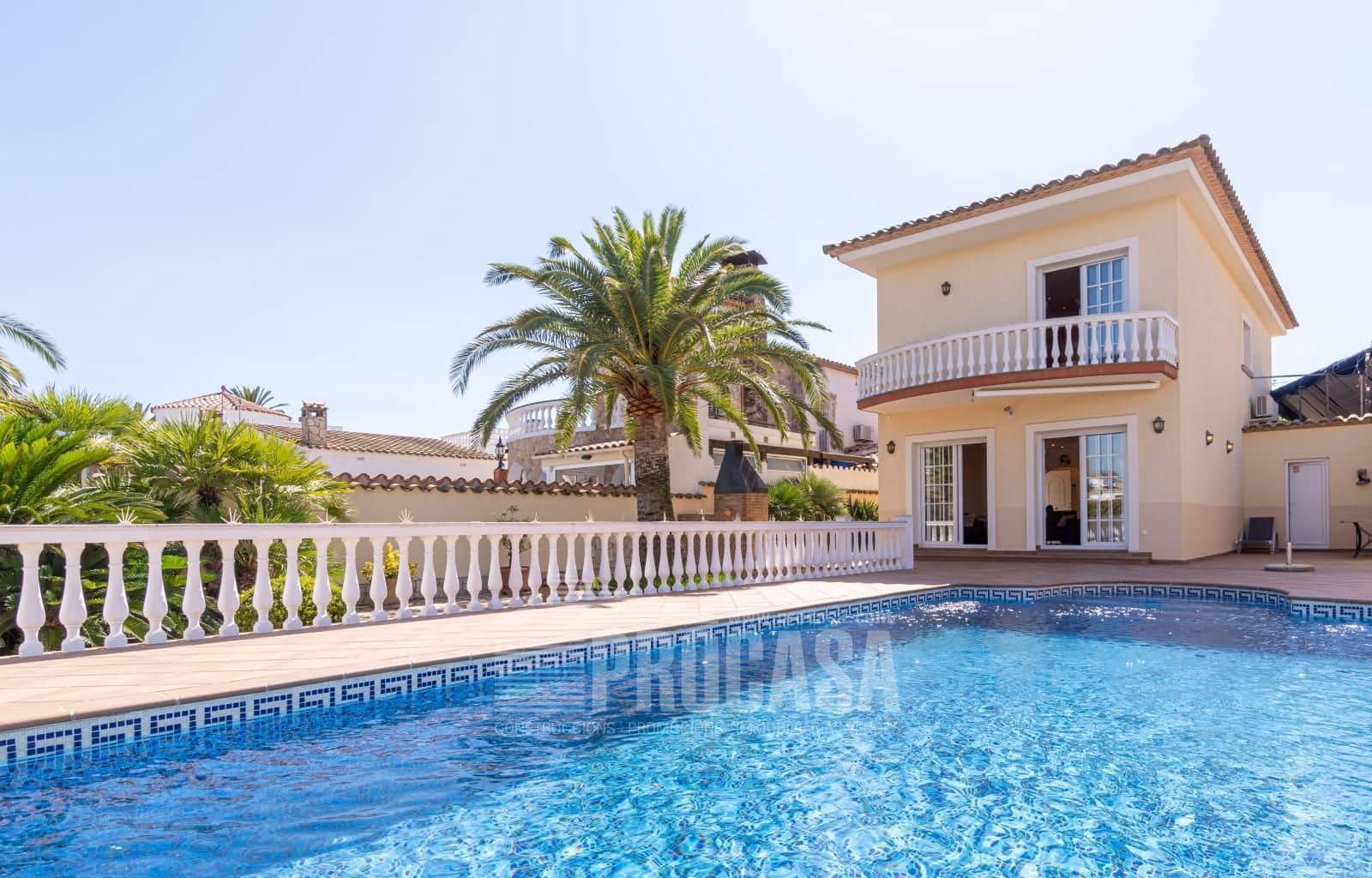 3 Zimmer Villa zu verkaufen in Empuriabrava mit Pool Garage - 1.199.000 € (Ref: 8423695)
