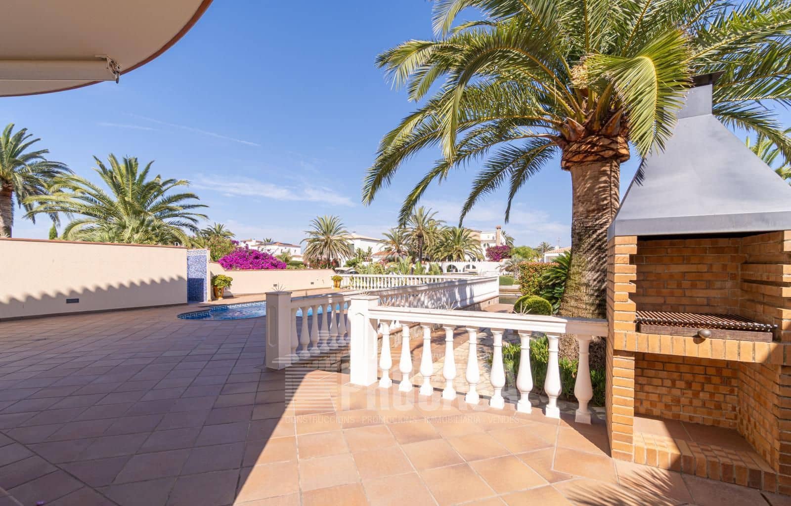 3 Zimmer Villa zu verkaufen in Empuriabrava mit Pool Garage - 1.199.000 € (Ref: 8423695)