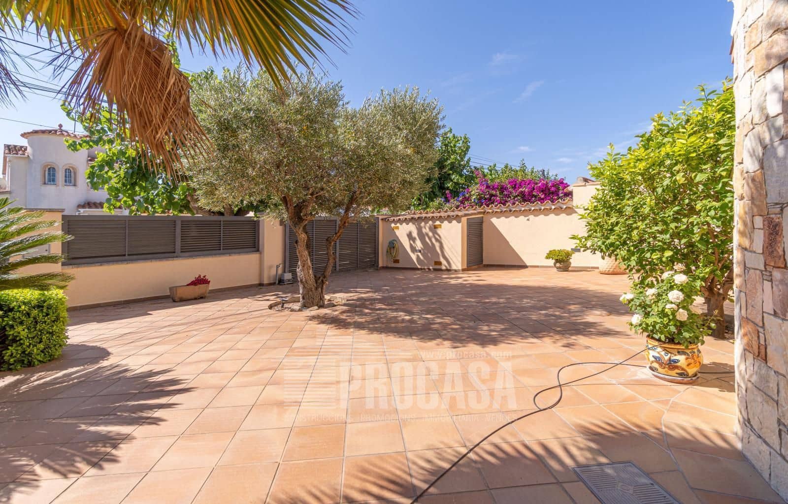 3 Zimmer Villa zu verkaufen in Empuriabrava mit Pool Garage - 1.199.000 € (Ref: 8423695)