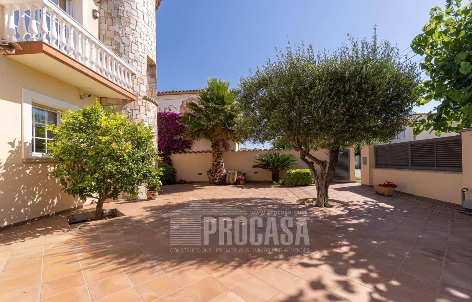 3 Zimmer Villa zu verkaufen in Empuriabrava mit Pool Garage - 1.199.000 € (Ref: 8423695)