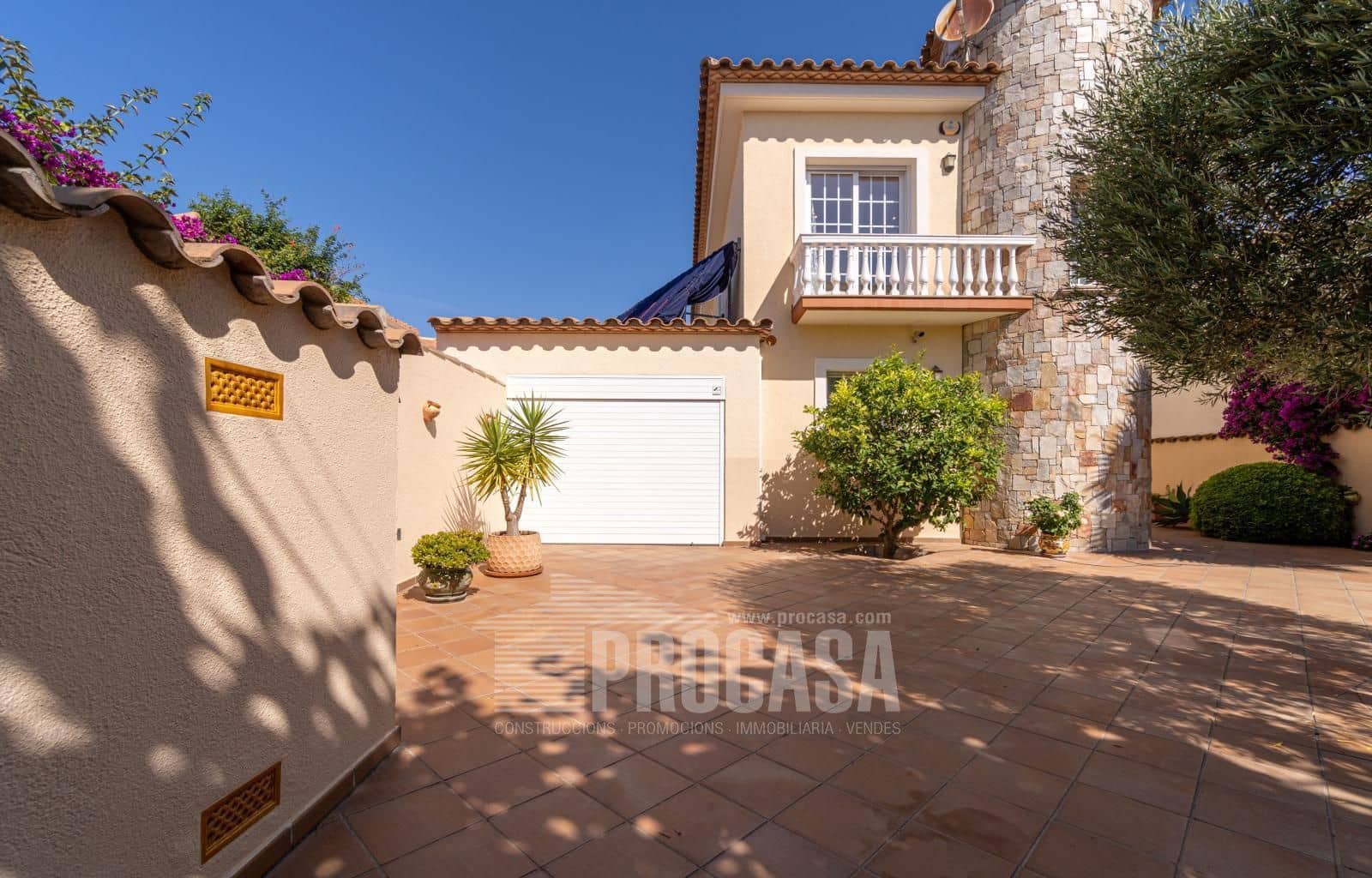 3 Zimmer Villa zu verkaufen in Empuriabrava mit Pool Garage - 1.199.000 € (Ref: 8423695)