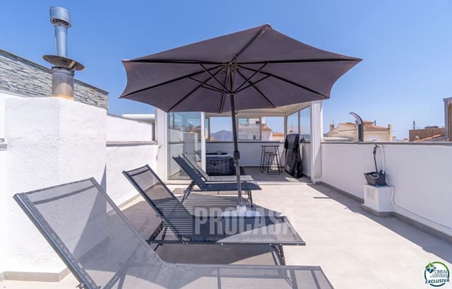 3 chambre Maison de Ville à vendre à Empuriabrava, Castelló d'Empúries avec garage - 595 000 € (Ref: 8435991)