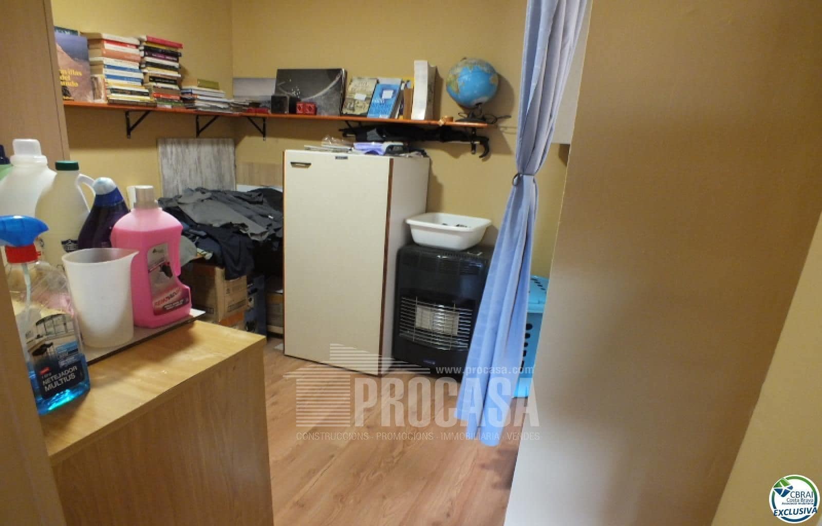 2 bedroom Flat for sale in Roses - € 147,000 (Ref: 8457462)