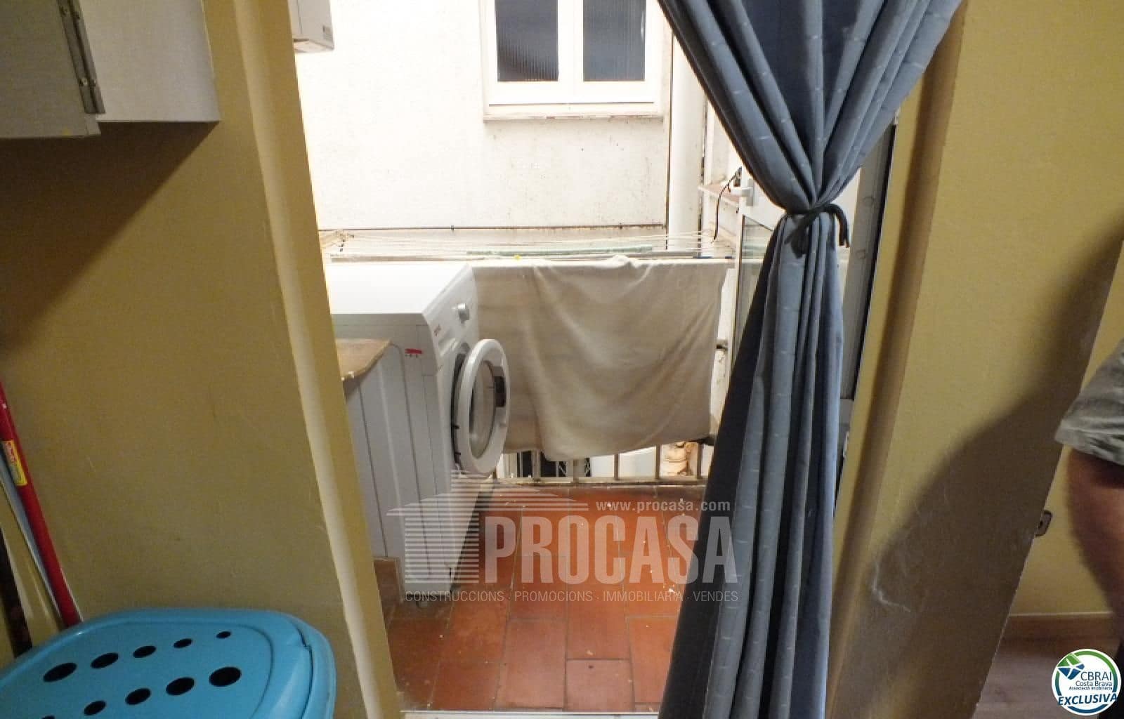 2 bedroom Flat for sale in Roses - € 147,000 (Ref: 8457462)