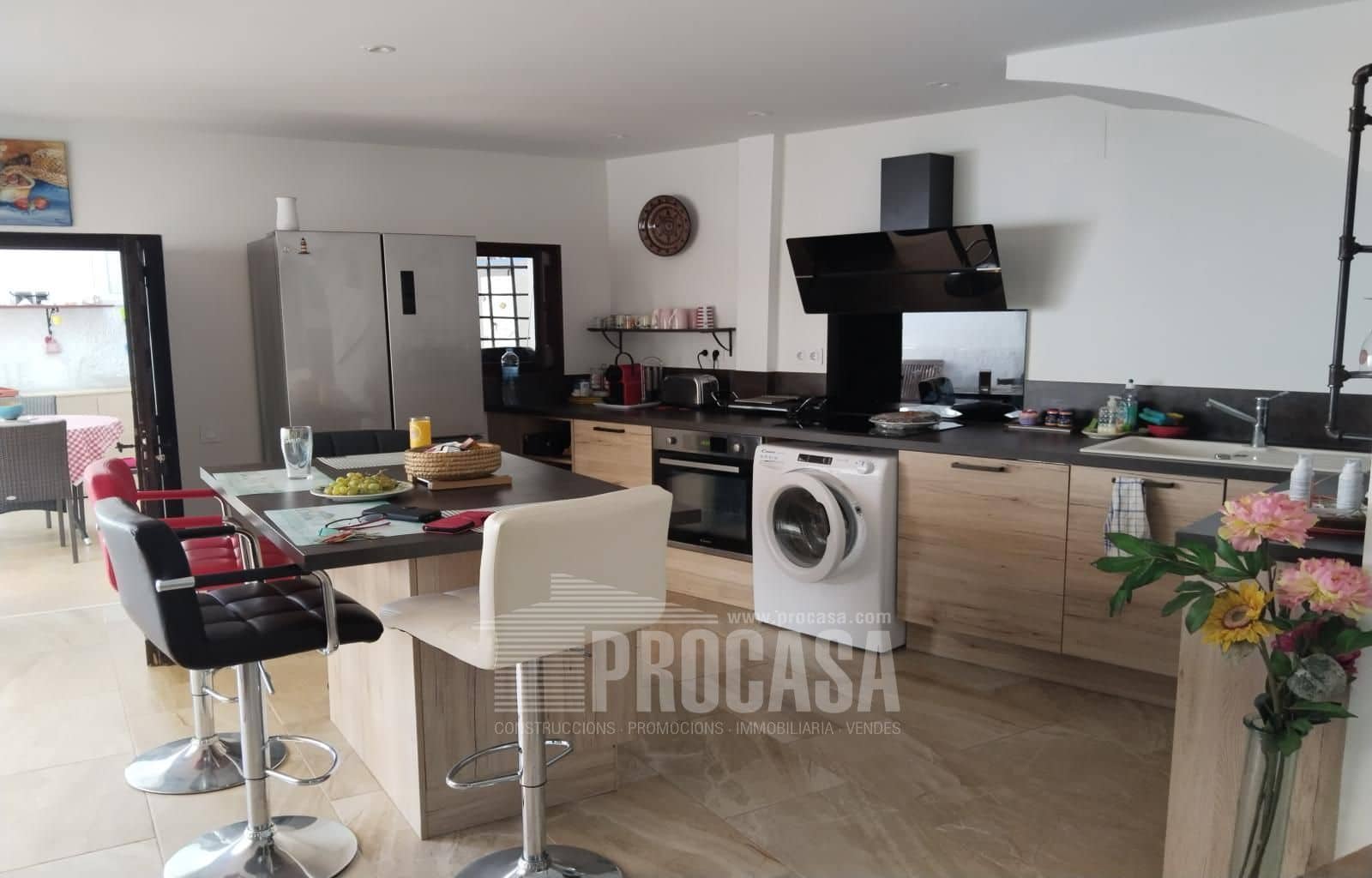 4 bedroom Villa for sale in Empuriabrava - € 399,000 (Ref: 8534486)