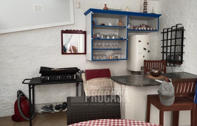 4 bedroom Villa for sale in Empuriabrava, Castelló d'Empúries - € 399,000 (Ref: 8534486)