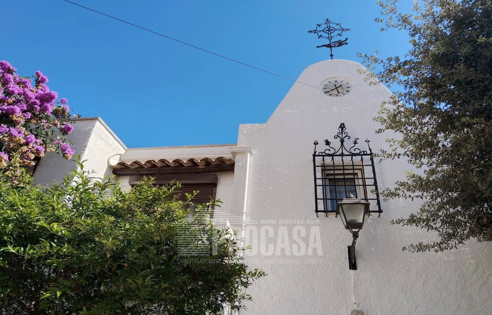 4 bedroom Villa for sale in Empuriabrava - € 399,000 (Ref: 8534486)
