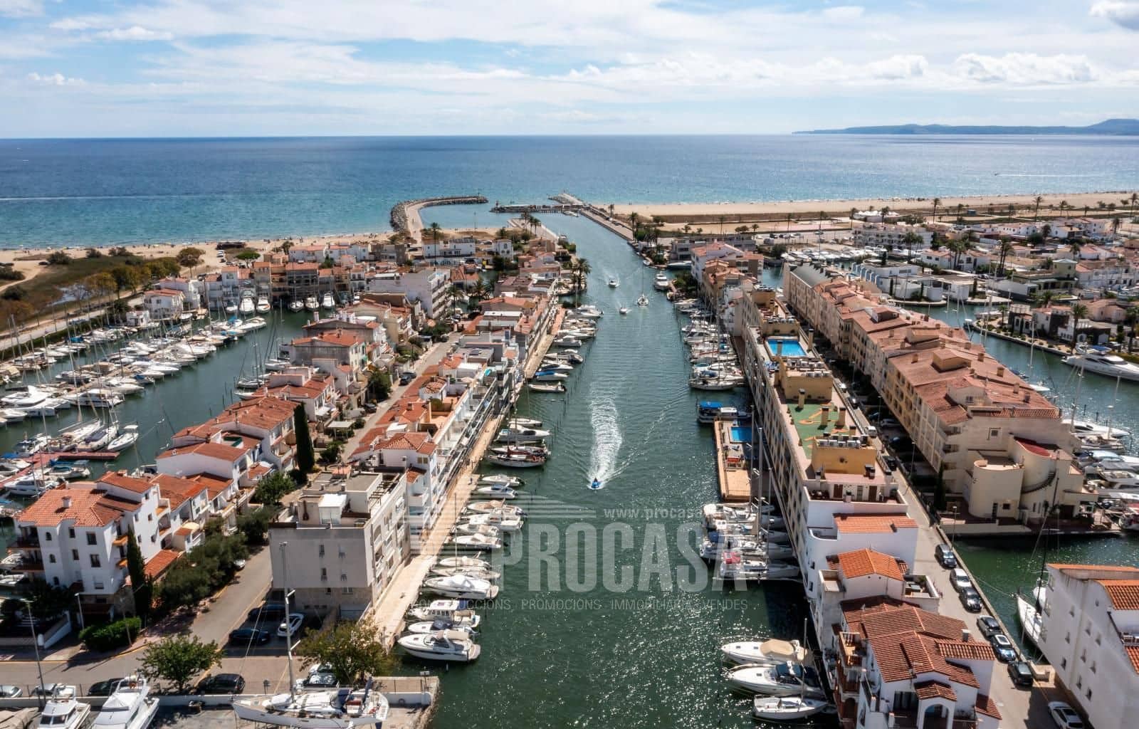 4 soverom Villa til salgs i Empuriabrava med garasje - € 639 000 (Ref: 8534487)