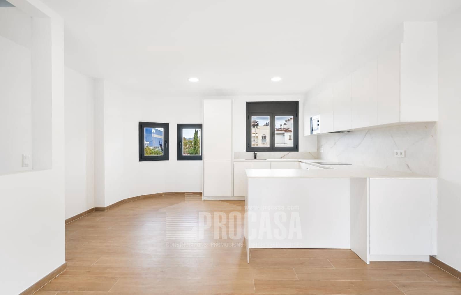 4 soverom Villa til salgs i Empuriabrava med garasje - € 639 000 (Ref: 8534487)