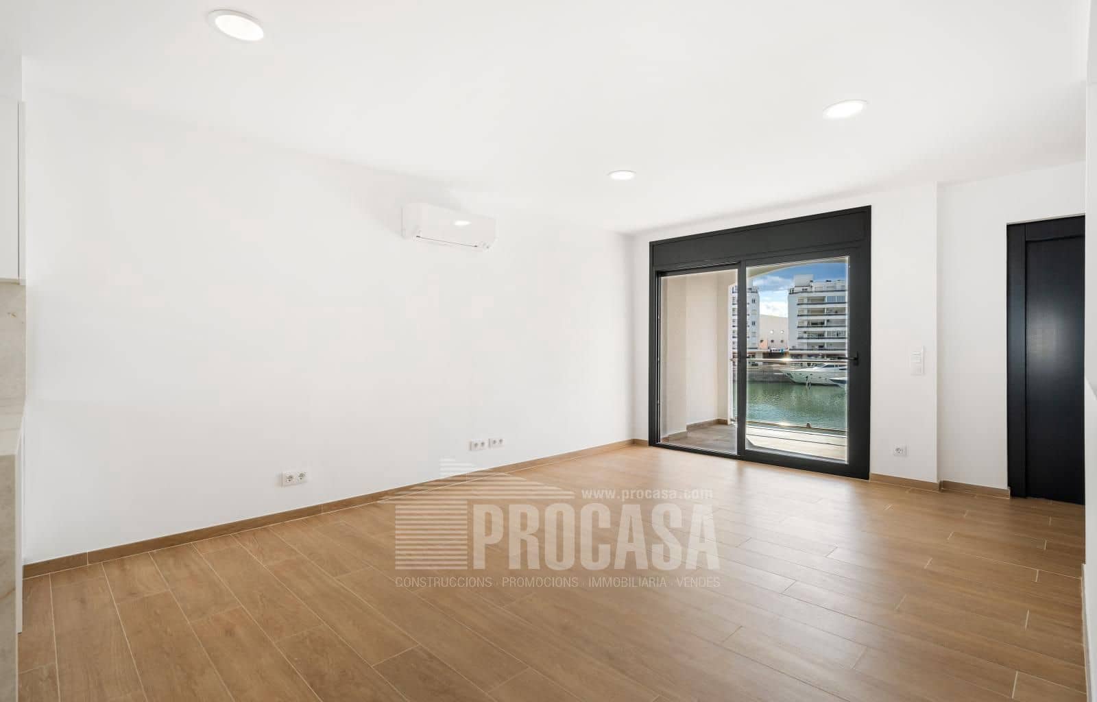 4 soverom Villa til salgs i Empuriabrava med garasje - € 639 000 (Ref: 8534487)