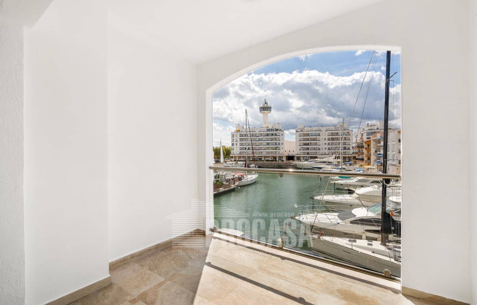 4 soverom Villa til salgs i Empuriabrava med garasje - € 639 000 (Ref: 8534487)