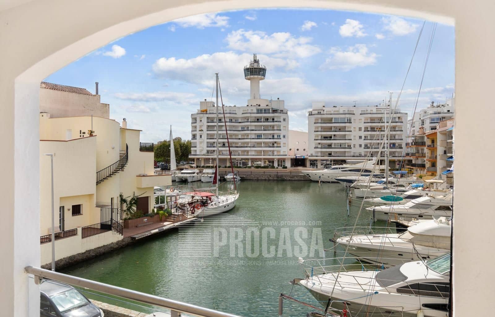 4 soverom Villa til salgs i Empuriabrava med garasje - € 639 000 (Ref: 8534487)