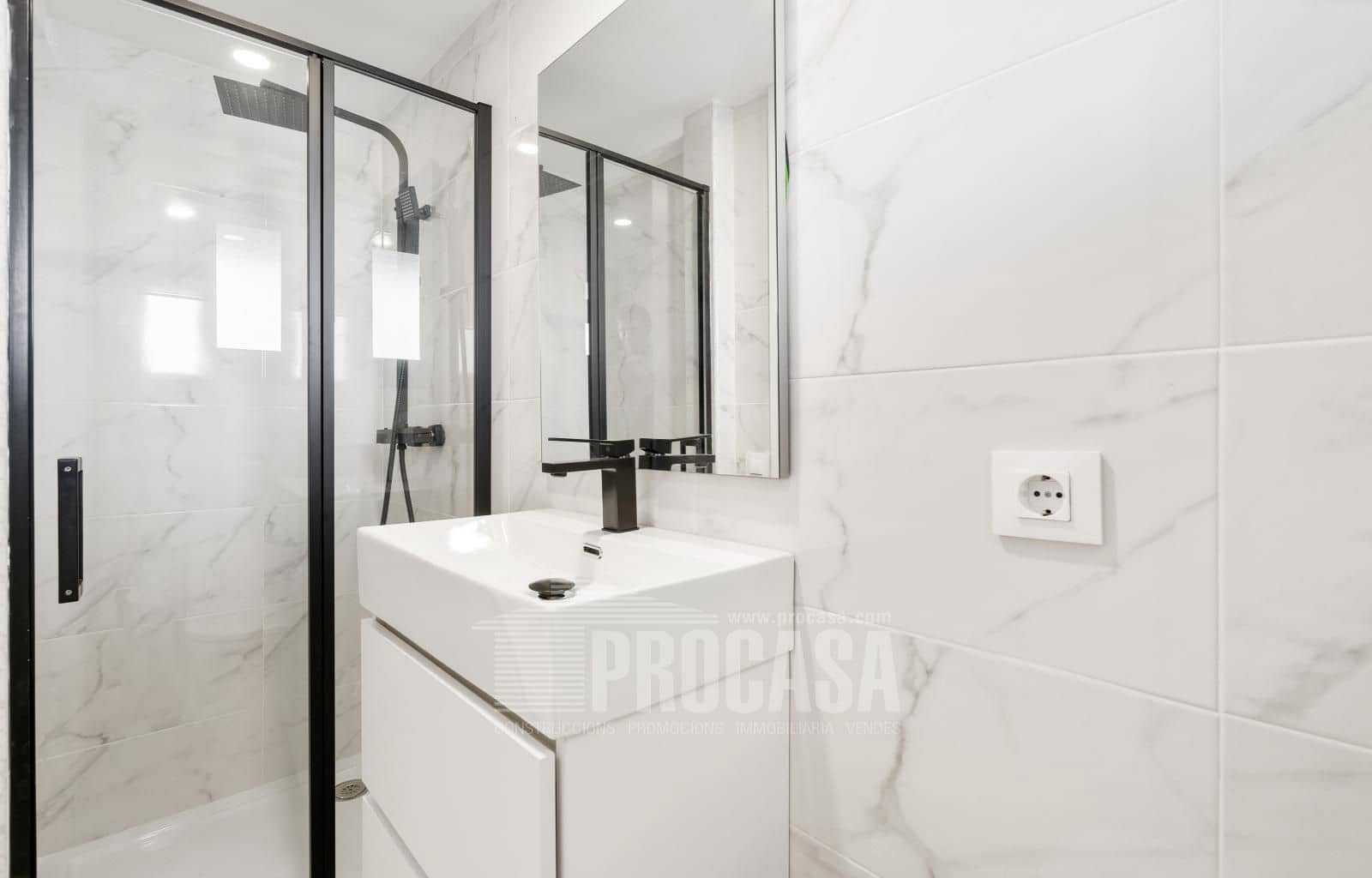 4 soverom Villa til salgs i Empuriabrava med garasje - € 639 000 (Ref: 8534487)