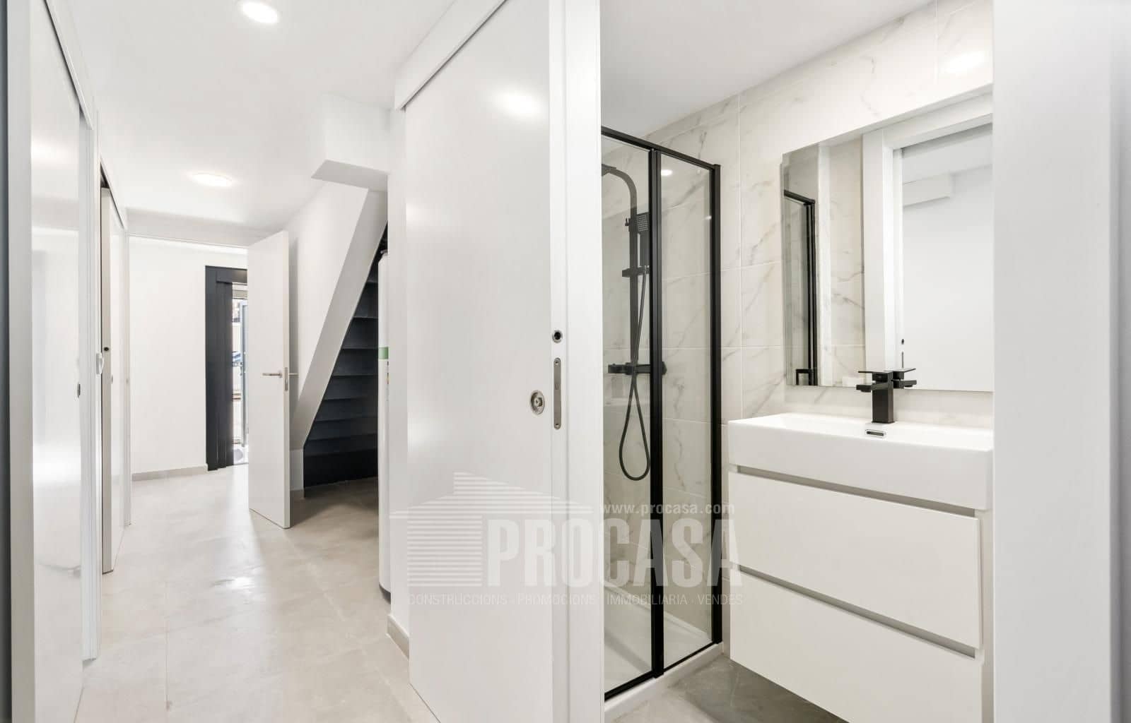 4 soverom Villa til salgs i Empuriabrava med garasje - € 639 000 (Ref: 8534487)