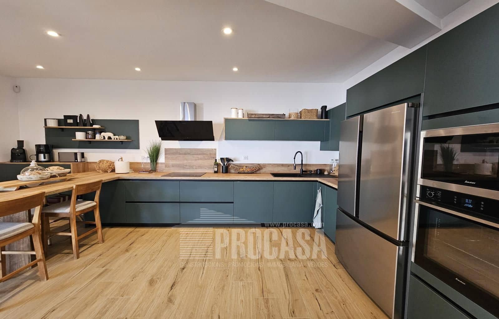 6 sypialnia Willa na sprzedaż w Empuriabrava z basenem garażem - 1 499 000 € (Ref: 8549589)