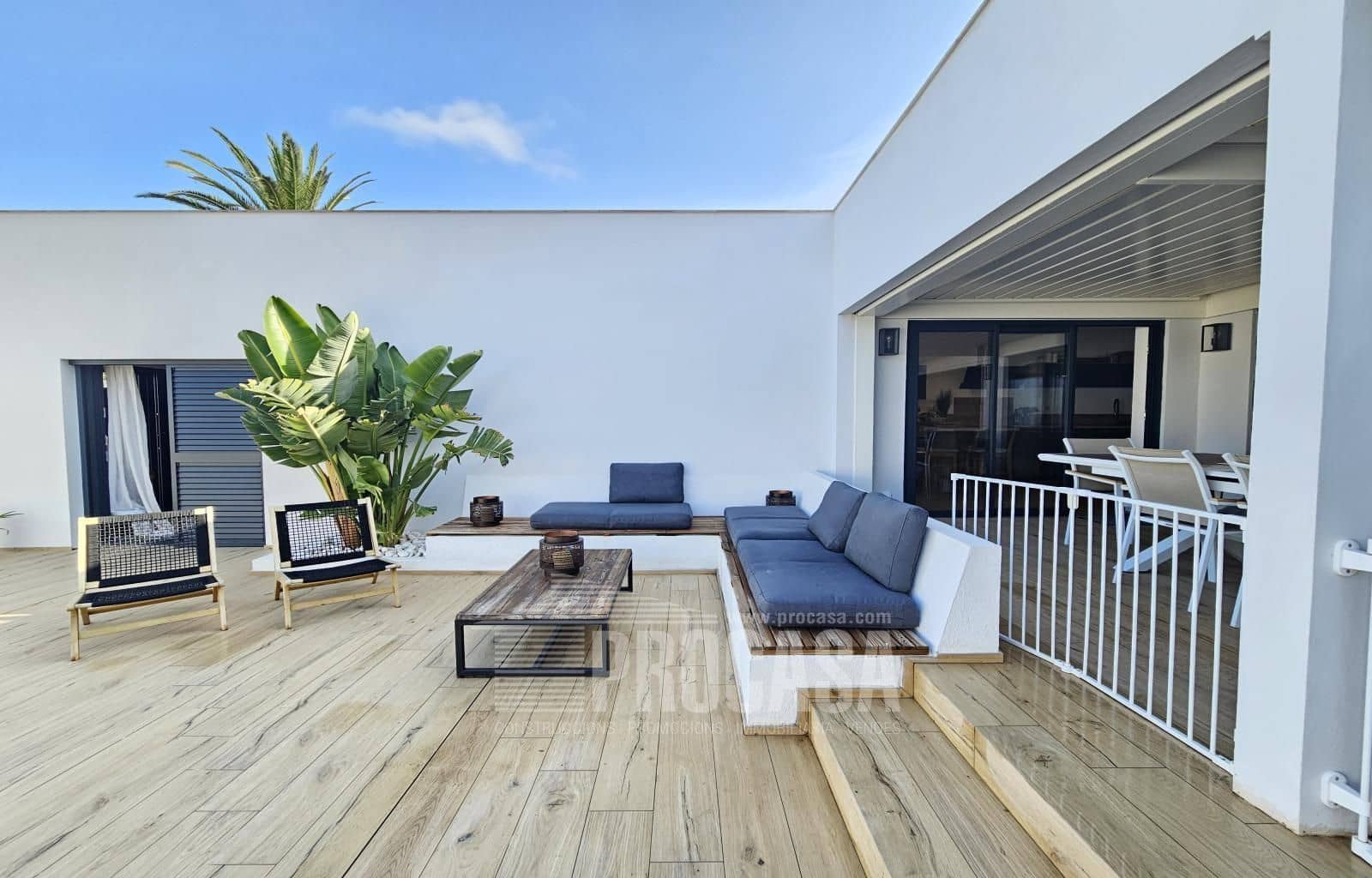 6 sypialnia Willa na sprzedaż w Empuriabrava z basenem garażem - 1 499 000 € (Ref: 8549589)