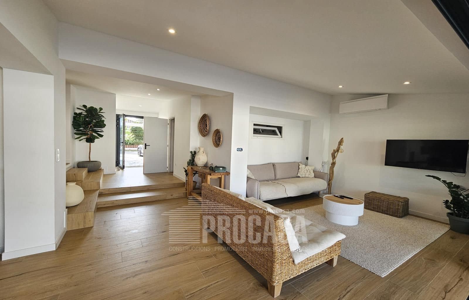 6 sypialnia Willa na sprzedaż w Empuriabrava z basenem garażem - 1 499 000 € (Ref: 8549589)