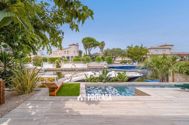 4 Zimmer Villa zu verkaufen in Empuriabrava, Castelló d'Empúries mit Pool Garage - 1.450.000 € (Ref: 8553504)