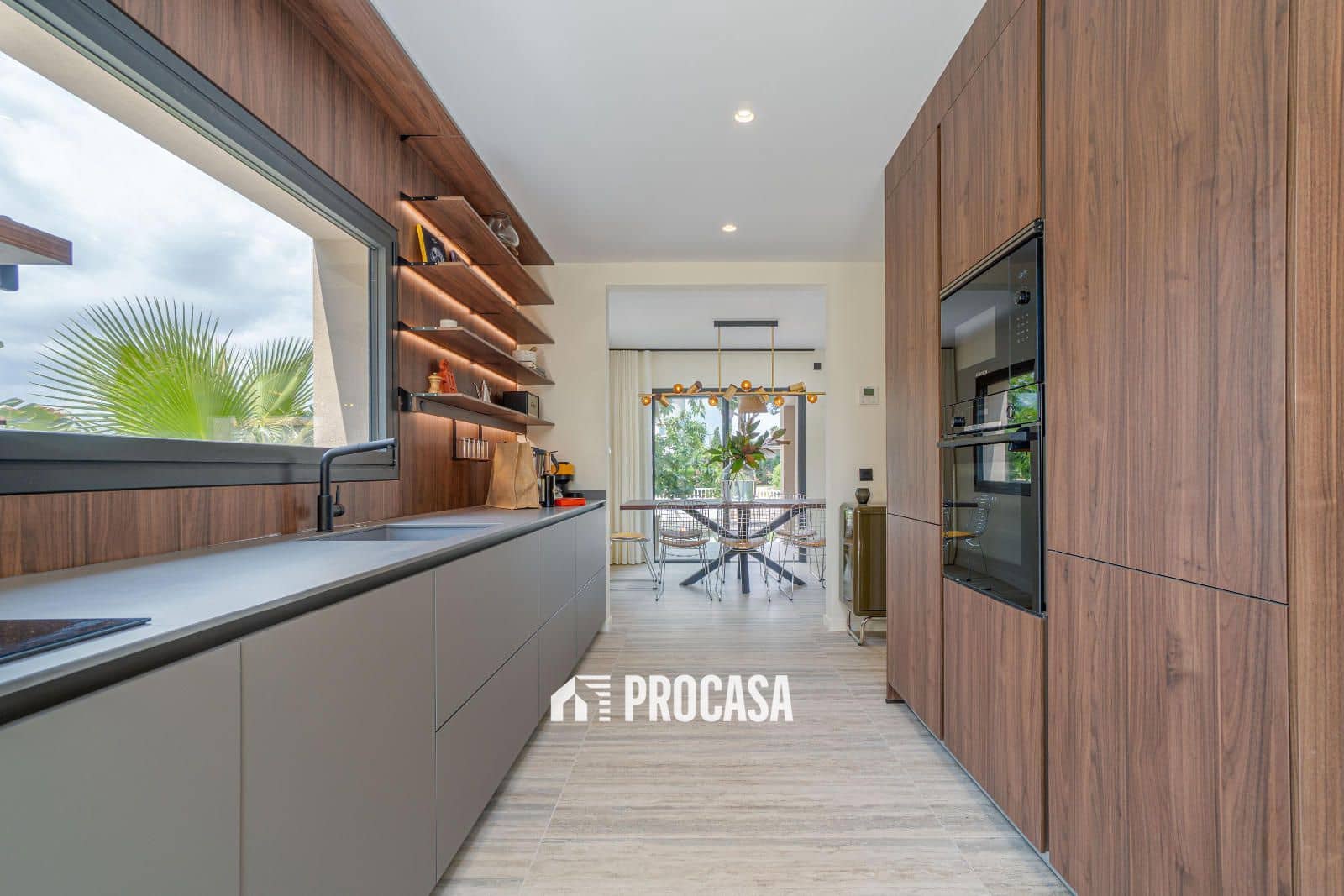 4 chambre Villa/Maison à vendre à Empuriabrava avec piscine garage - 1 450 000 € (Ref: 8553504)