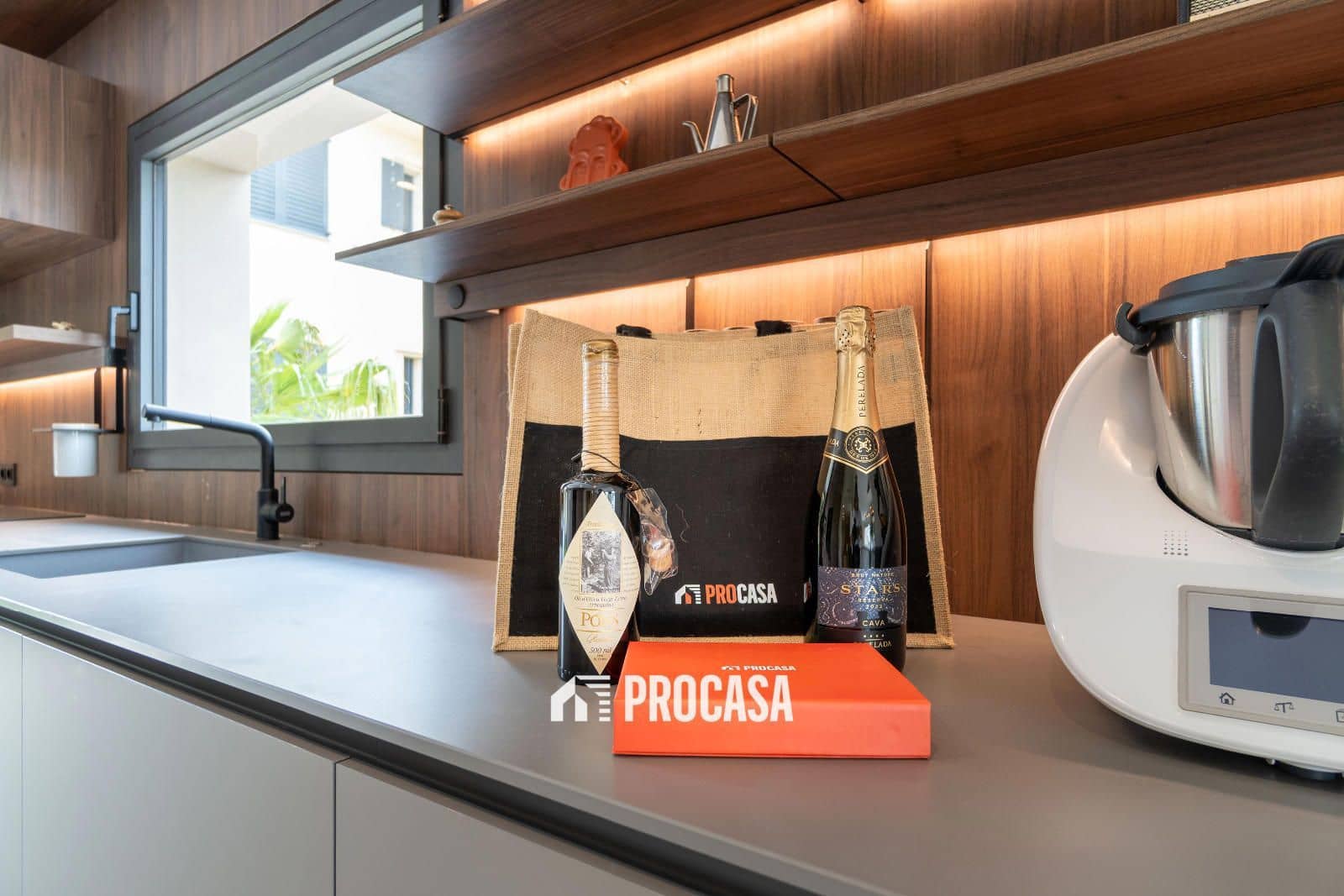 4 chambre Villa/Maison à vendre à Empuriabrava avec piscine garage - 1 450 000 € (Ref: 8553504)