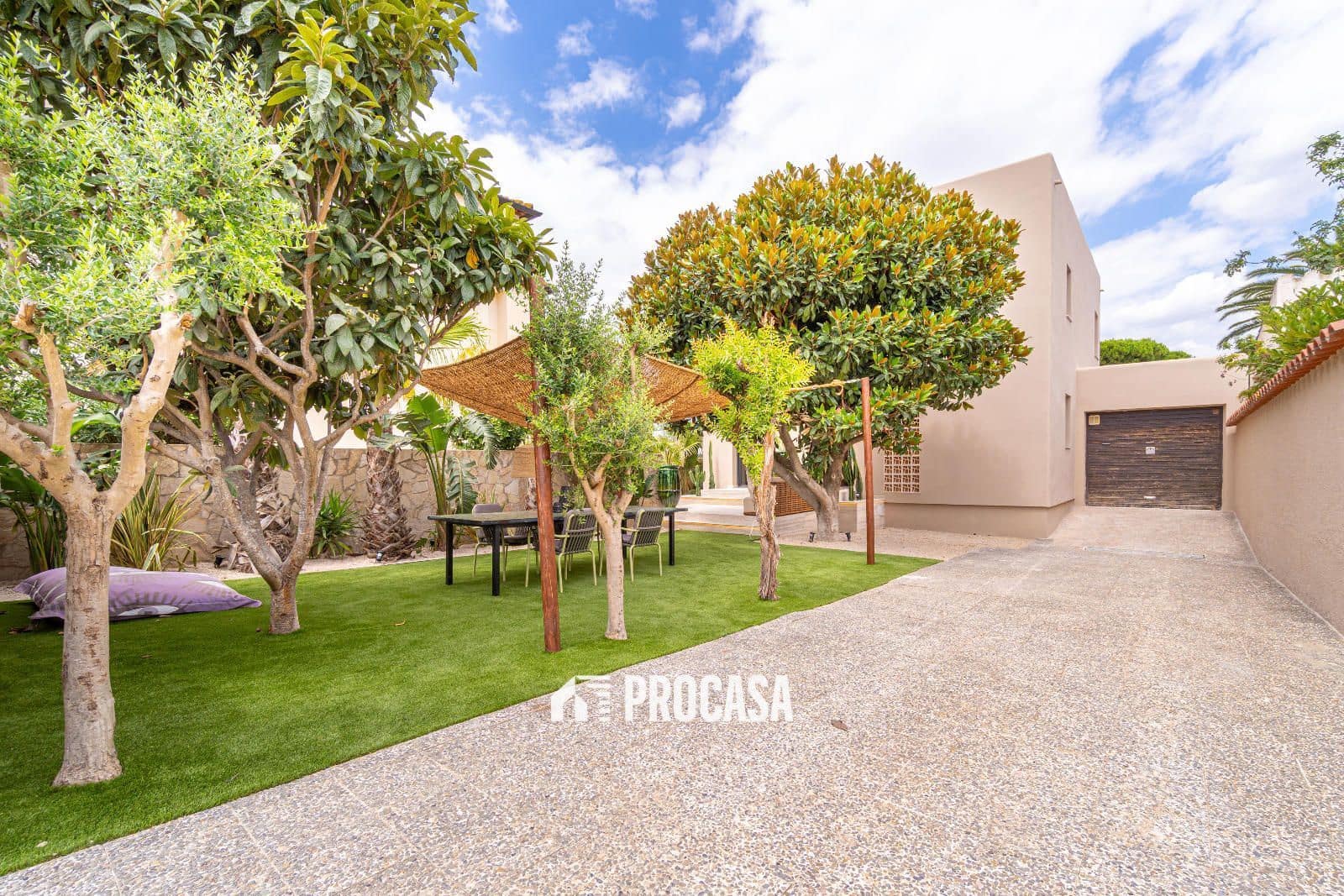 4 chambre Villa/Maison à vendre à Empuriabrava avec piscine garage - 1 450 000 € (Ref: 8553504)