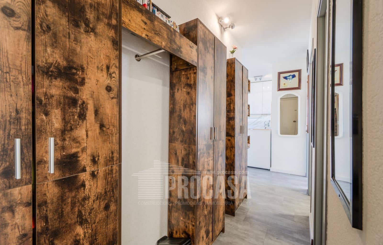 2 bedroom Flat for sale in Roses - € 229,000 (Ref: 8583405)