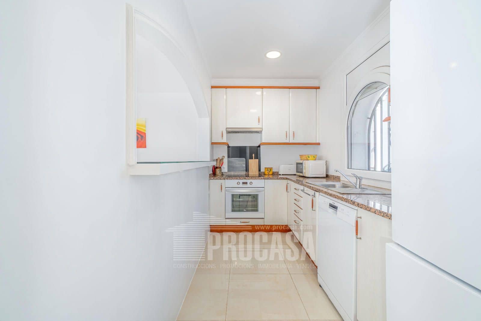 3 sypialnia Willa na sprzedaż w Empuriabrava z basenem garażem - 670 000 € (Ref: 8610088)