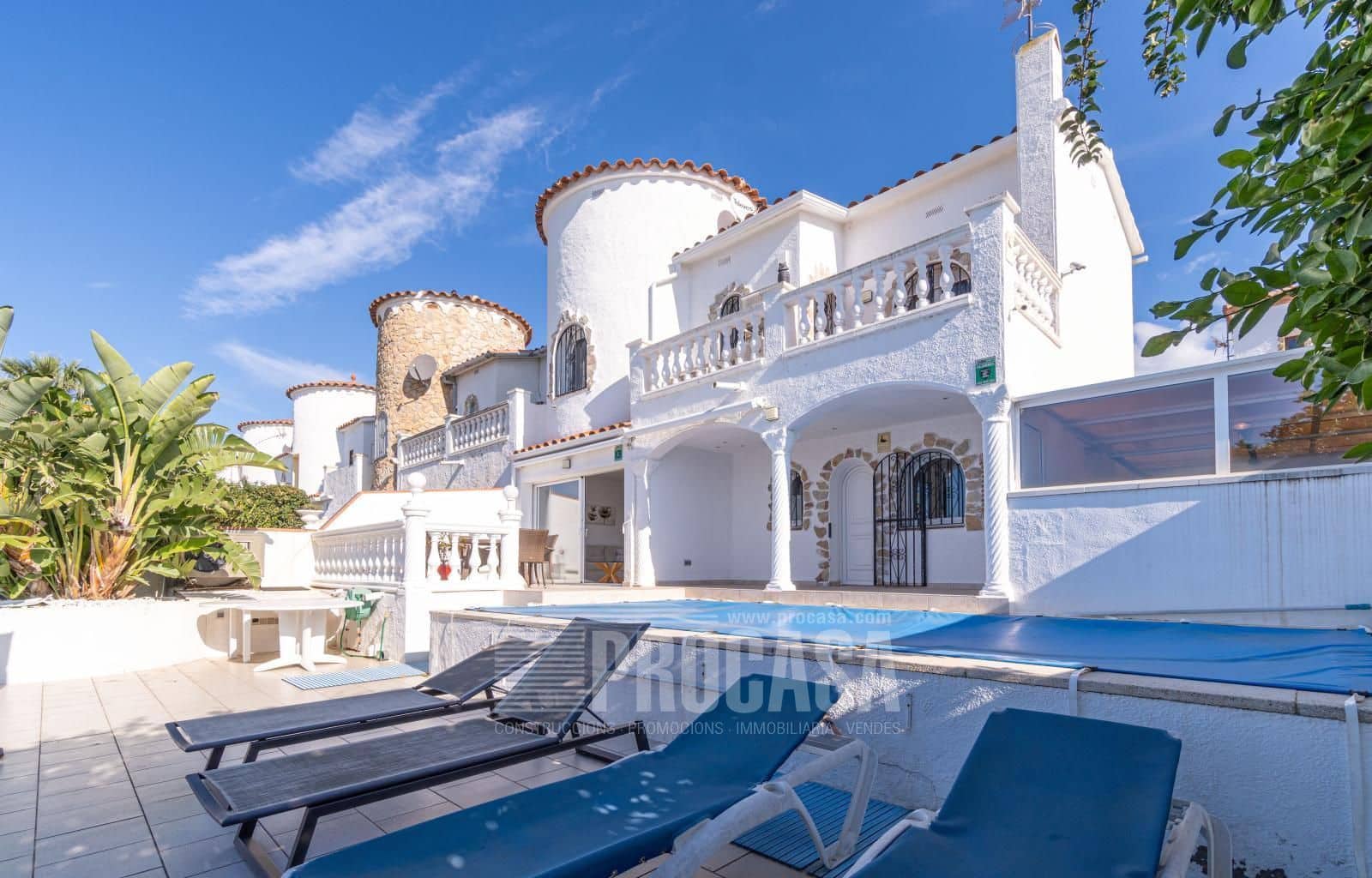 3 sypialnia Willa na sprzedaż w Empuriabrava z basenem garażem - 670 000 € (Ref: 8610088)