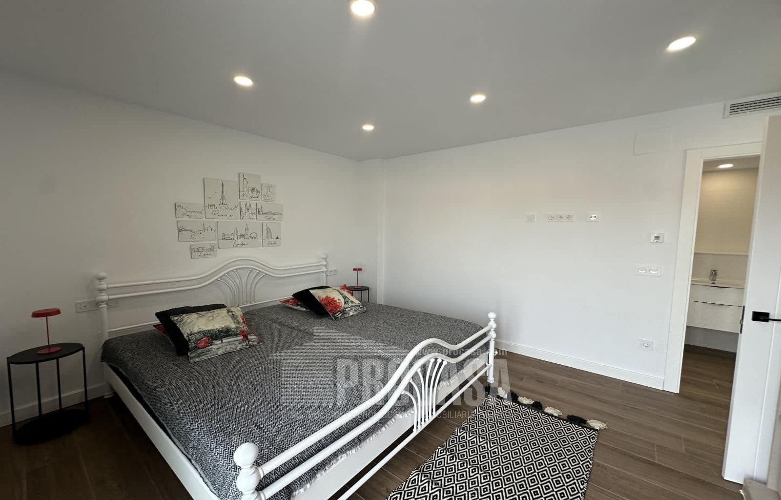 4 sypialnia Willa na sprzedaż w Empuriabrava z basenem - 795 000 € (Ref: 8616447)