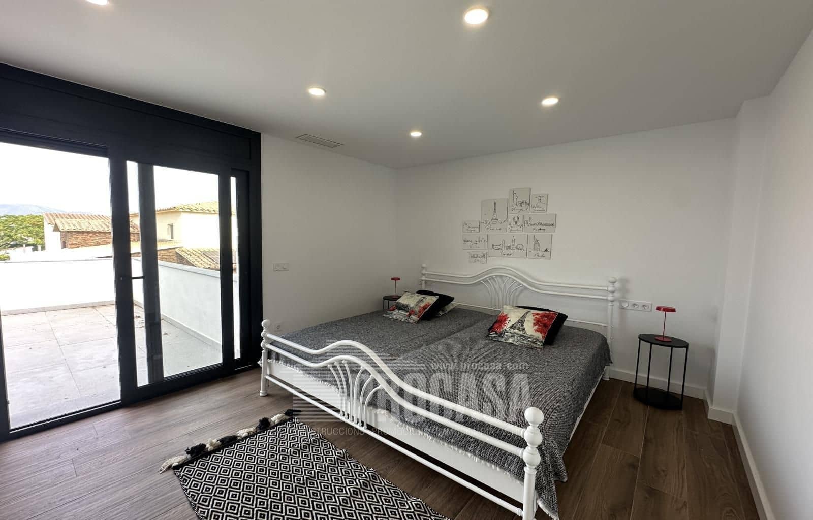 4 sypialnia Willa na sprzedaż w Empuriabrava z basenem - 795 000 € (Ref: 8616447)