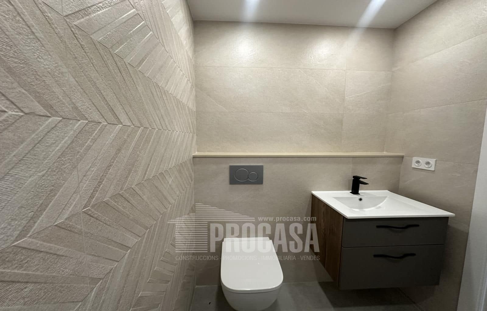 4 sypialnia Willa na sprzedaż w Empuriabrava z basenem - 795 000 € (Ref: 8616447)