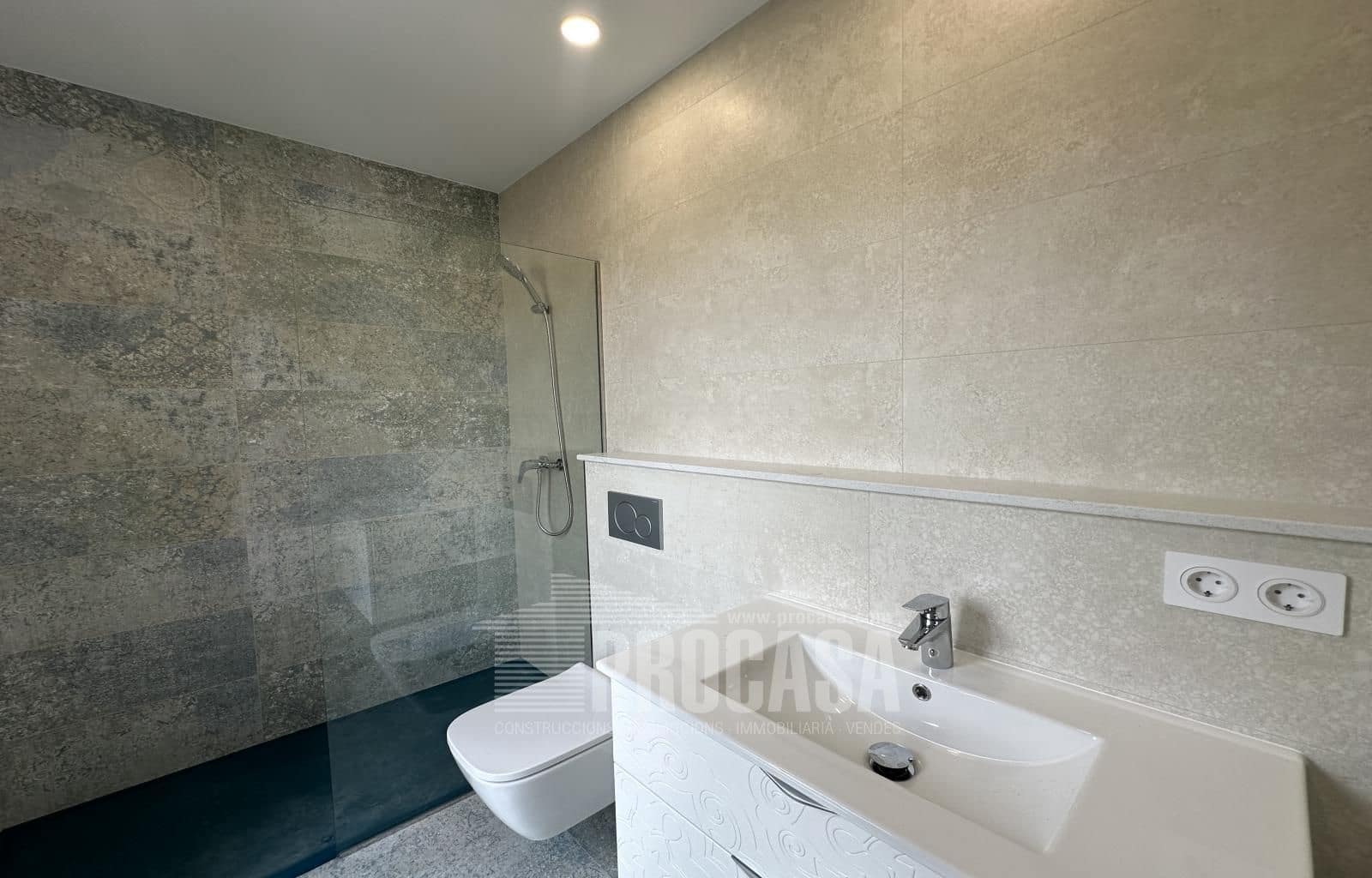 4 sypialnia Willa na sprzedaż w Empuriabrava z basenem - 795 000 € (Ref: 8616447)