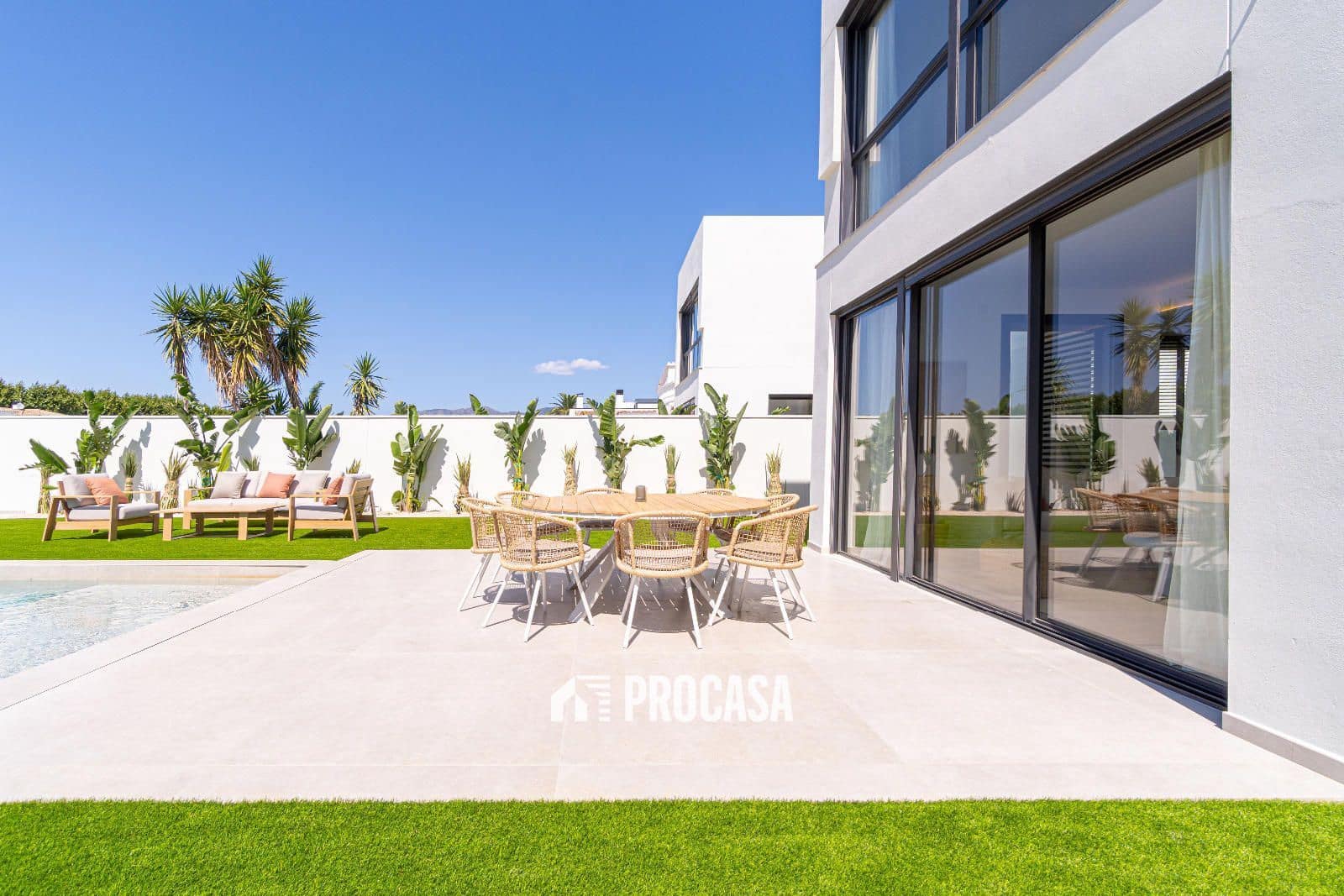 4 sypialnia Willa na sprzedaż w Empuriabrava z basenem garażem - 1 490 000 € (Ref: 8640595)