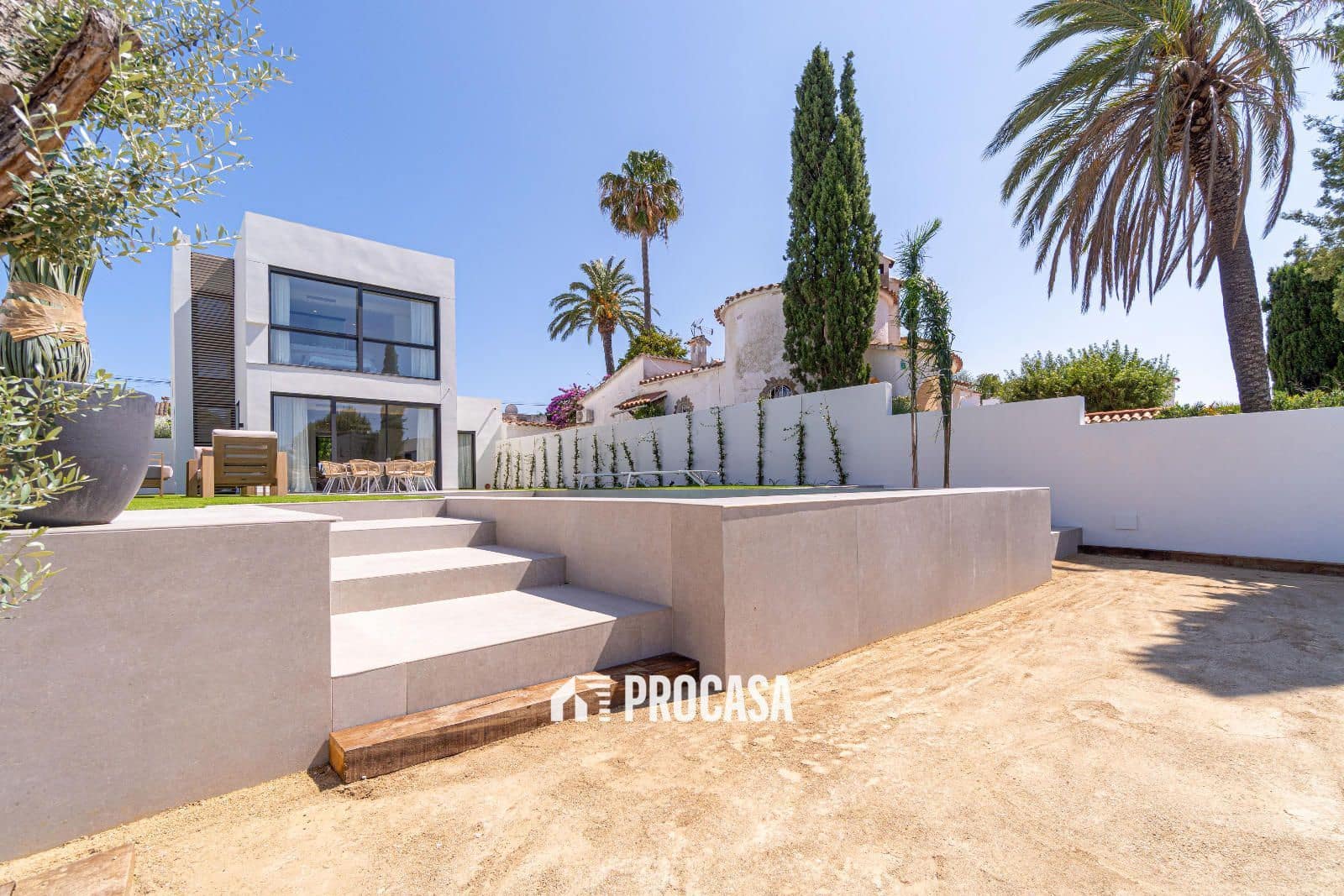 4 sypialnia Willa na sprzedaż w Empuriabrava z basenem garażem - 1 490 000 € (Ref: 8640595)