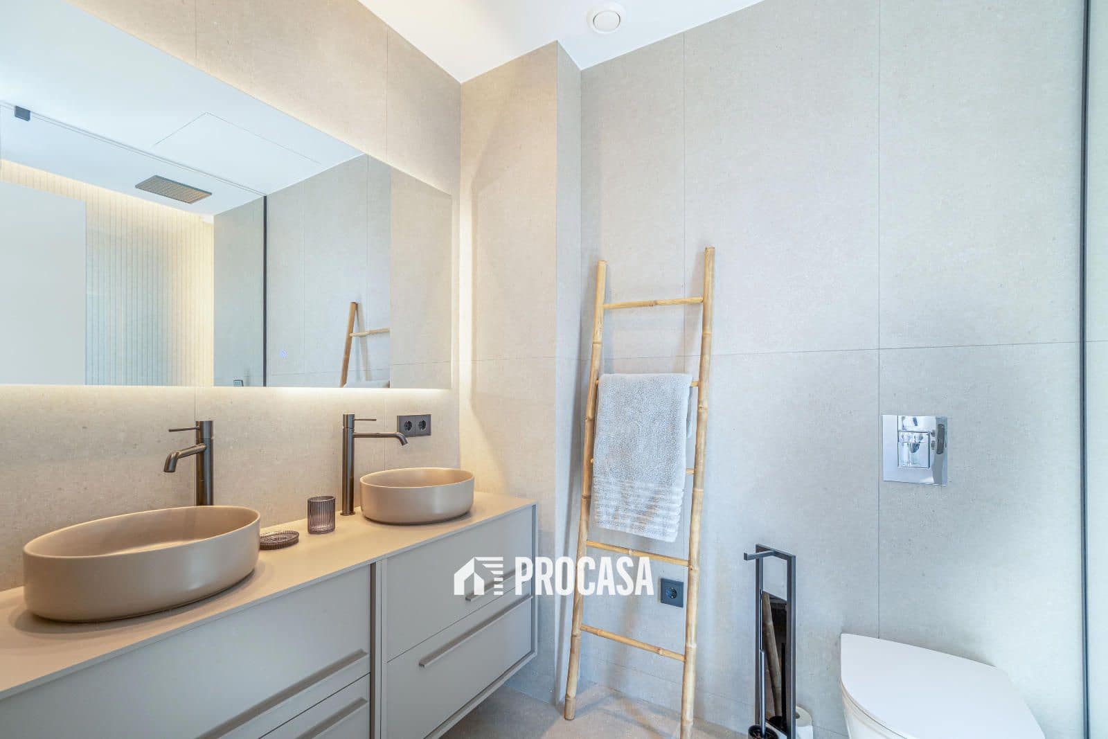 4 sypialnia Willa na sprzedaż w Empuriabrava z basenem garażem - 1 490 000 € (Ref: 8640595)