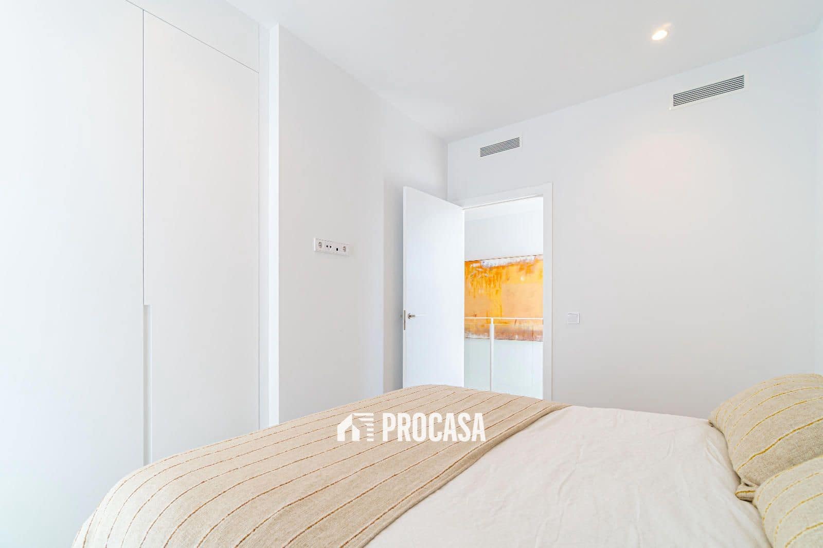 4 sypialnia Willa na sprzedaż w Empuriabrava z basenem garażem - 1 490 000 € (Ref: 8640595)