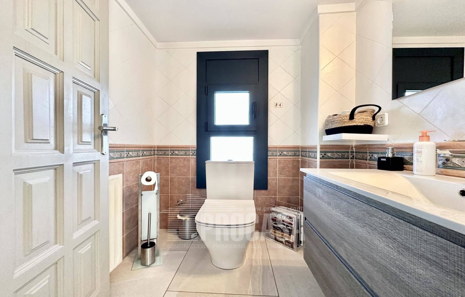 6 Zimmer Villa zu verkaufen in Empuriabrava mit Pool Garage - 1.750.000 € (Ref: 8646990)