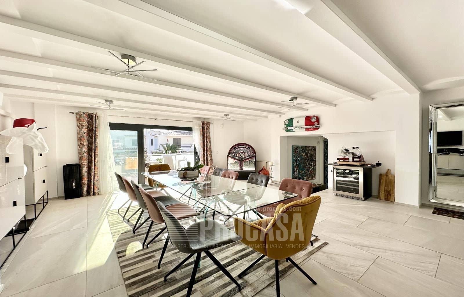6 Zimmer Villa zu verkaufen in Empuriabrava mit Pool Garage - 1.750.000 € (Ref: 8646990)