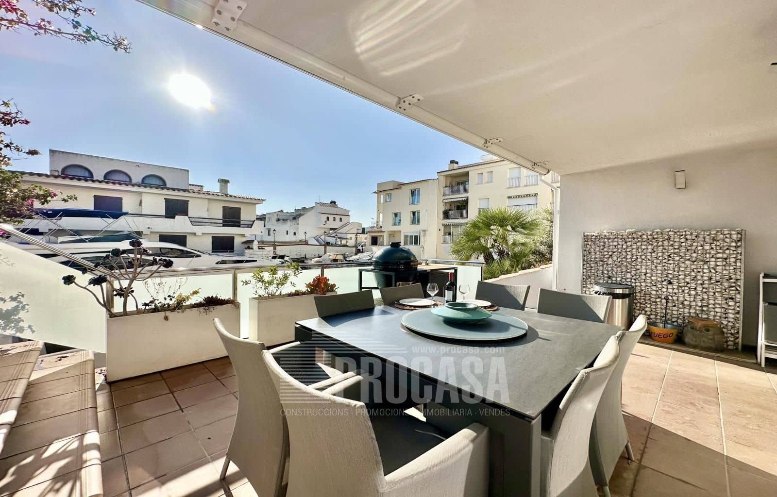 6 Zimmer Villa zu verkaufen in Empuriabrava mit Pool Garage - 1.750.000 € (Ref: 8646990)