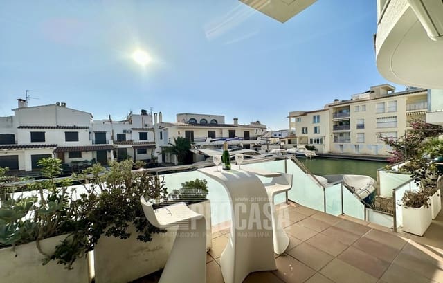 6 Zimmer Villa zu verkaufen in Empuriabrava, Castelló d'Empúries mit Pool Garage - 1.750.000 € (Ref: 8646990)