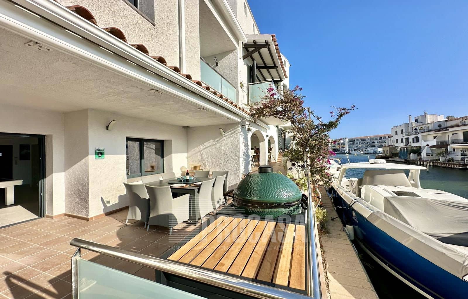 6 Zimmer Villa zu verkaufen in Empuriabrava mit Pool Garage - 1.750.000 € (Ref: 8646990)