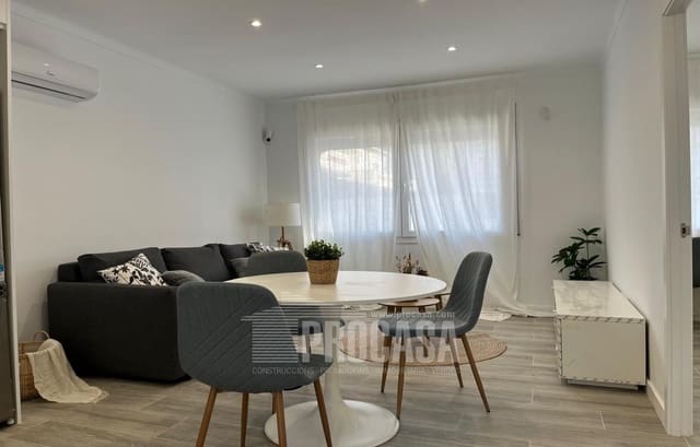 2 chambre Appartement à vendre à Empuriabrava, Castelló d'Empúries avec piscine garage - 260 000 € (Ref: 8668627)