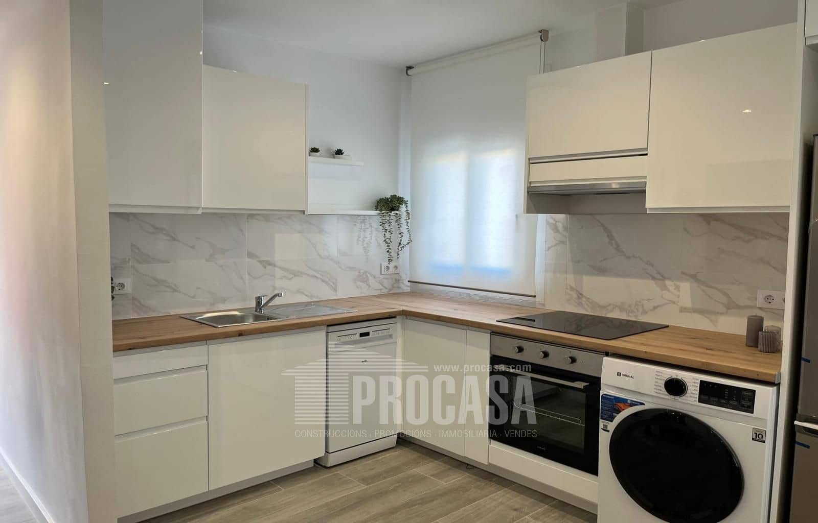 2 soverom Leilighet til salgs i Empuriabrava med svømmebasseng garasje - € 260 000 (Ref: 8668627)