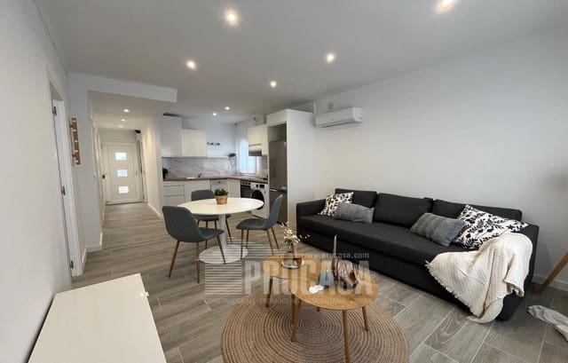 2 chambre Appartement à vendre à Empuriabrava, Castelló d'Empúries avec piscine garage - 260 000 € (Ref: 8668627)