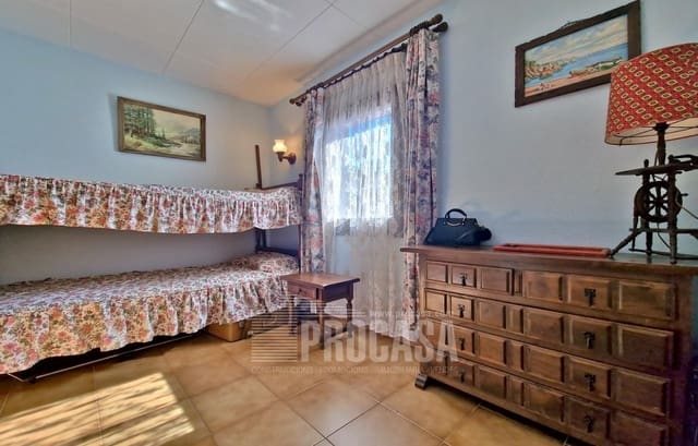 2 soverom Villa til salgs i Santa Margarida, Roses med svømmebasseng garasje - € 240 000 (Ref: 8668628)